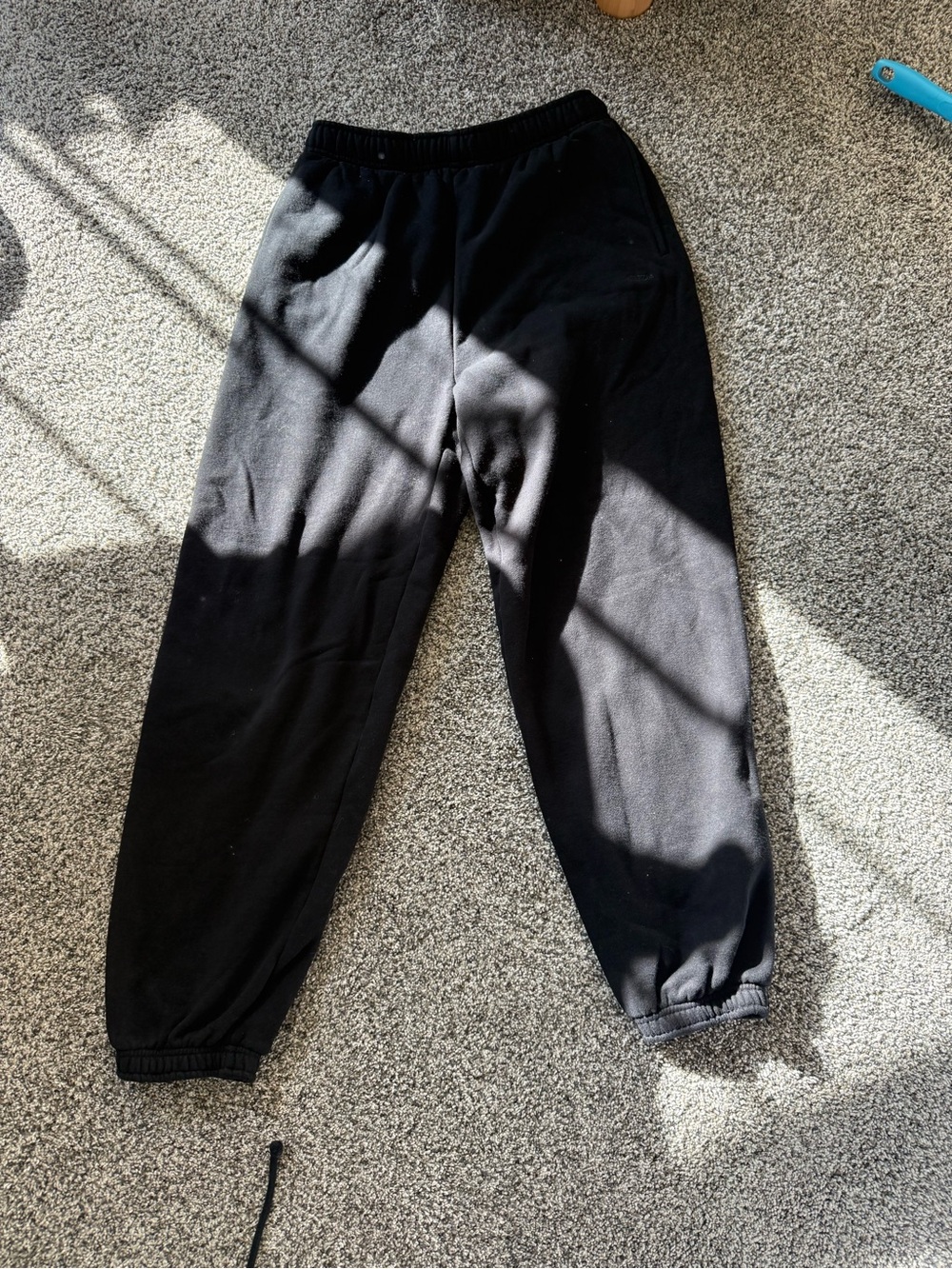 Aritzia Black sweatset - Picture 2 of 8
